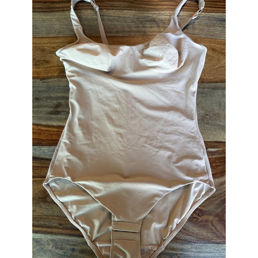 Wacoal Size 36C Nude Full Coverage Bottom Shapewear Bodysuit